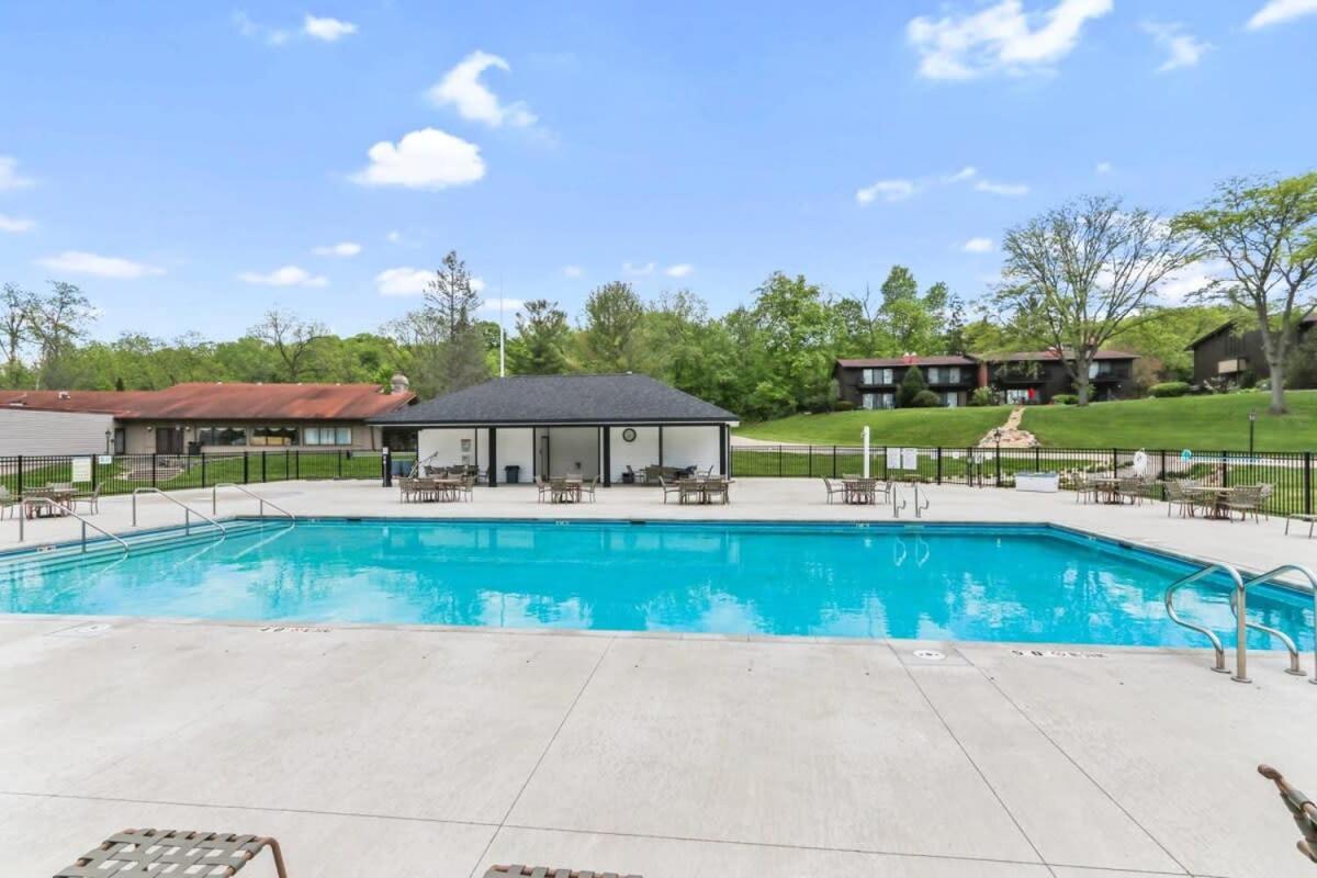New Lake Como Condo With Lake Views Lake Geneva Kültér fotó